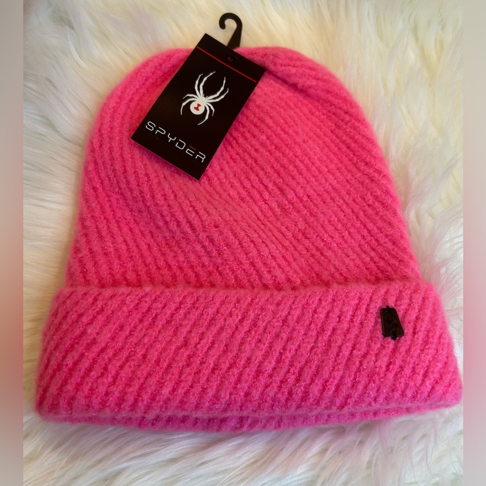 NWT Spyder Diagonal Dimensional Rib Cuff Beanie